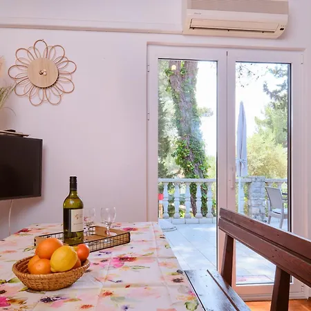 Rustic - Artatore Prázdninový dům Mali Lošinj